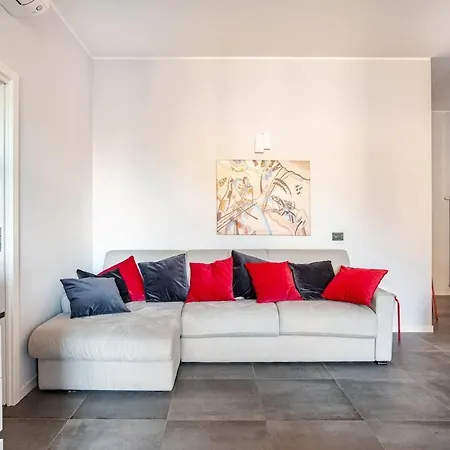 Luca-central Luxury *